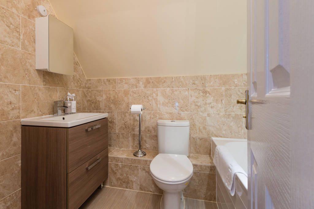 Luxury 3 Bed Home By The Lake South Cerney Extérieur photo