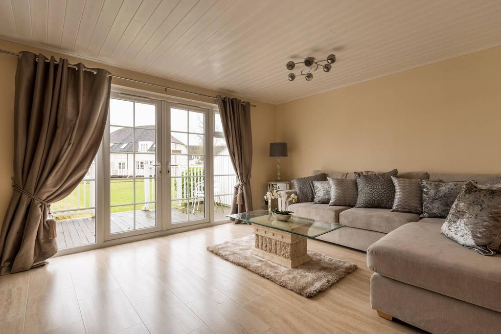 Luxury 3 Bed Home By The Lake South Cerney Extérieur photo